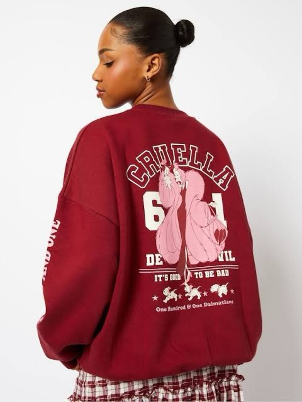 Cruella sweatshirt S